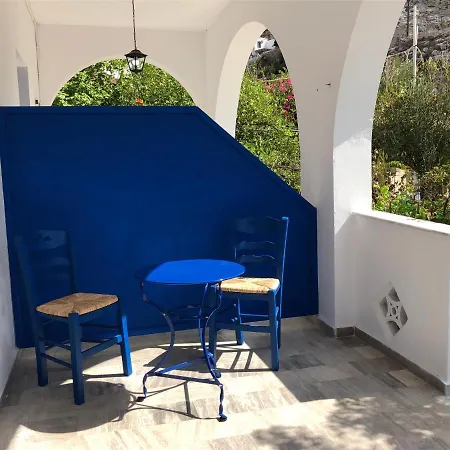 Kastri Guest house *