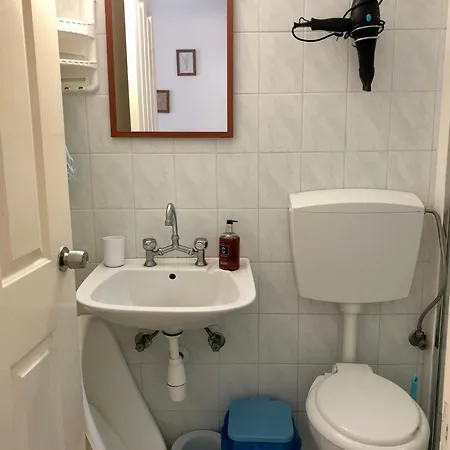 Kastri Guest house *