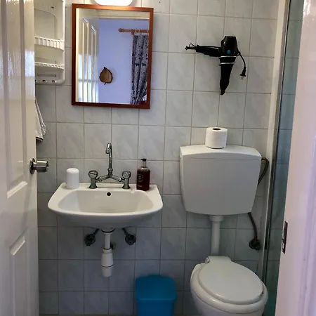 Kastri Guest house *
