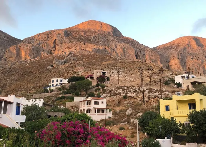 Konukevi Kastri Emborios