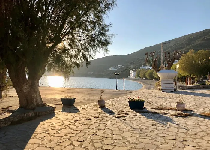 Konukevi Kastri Emborios